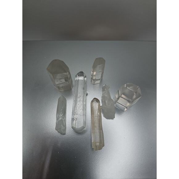 White Quartz Crystals 7pcs - Picture 8 of 11